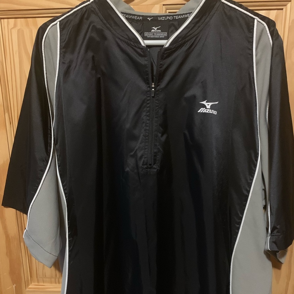 MENS MIZUNO PULLOVER